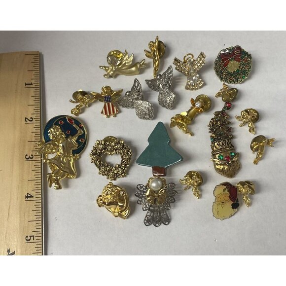 Enamel Pin LOT 21 Christmas Tree Religious Angels Wreaths Santa - Picture 5 of 7